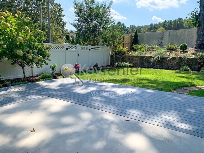 Building Photo - 7716 Royal Harbour Cir
