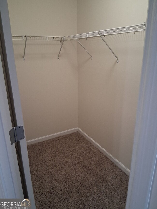 Building Photo - 6208 Ellenwood Dr