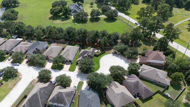 Building Photo - 23411 W Pine Ivy Ln