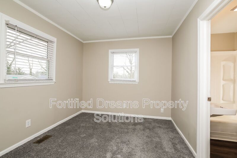 Building Photo - 401 Hobson St