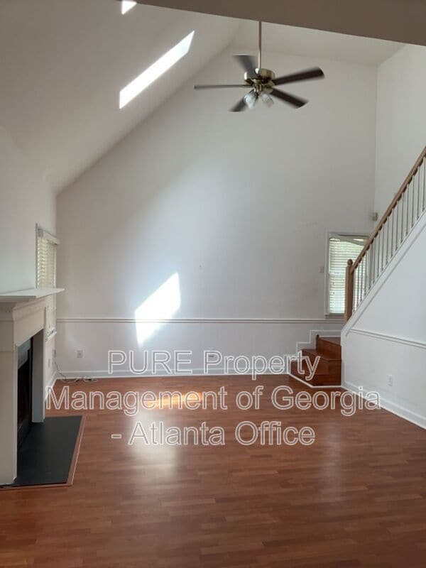 Building Photo - 909 Michael Lee Way
