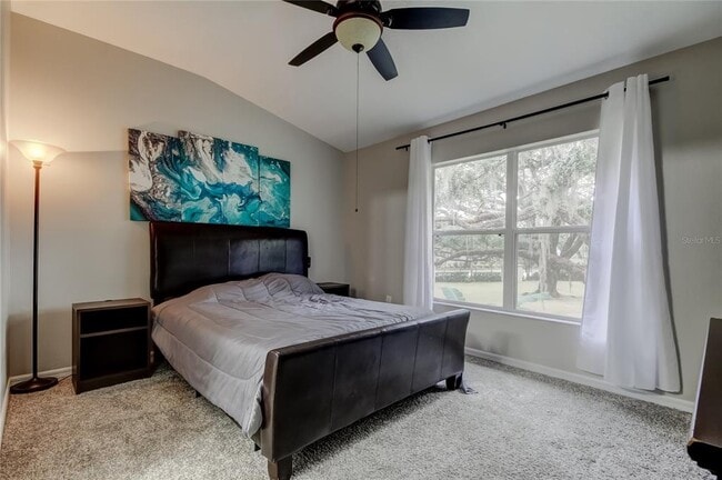 Building Photo - 1138 Hillhurst Dr