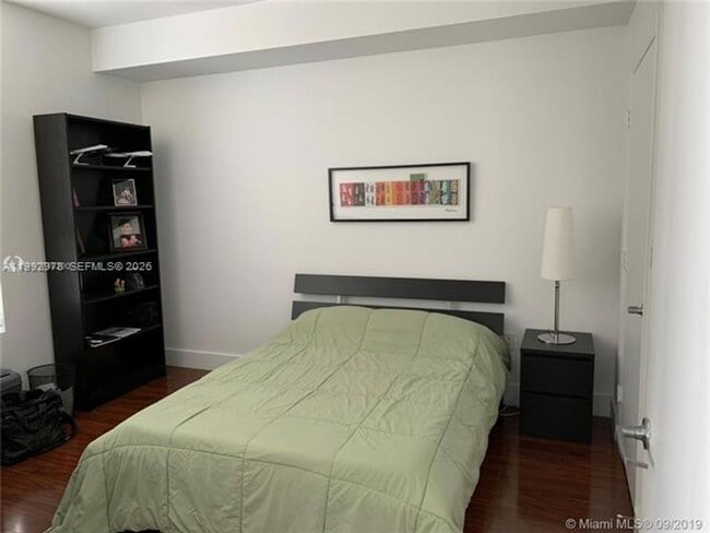 Building Photo - 90 SW 3rd St