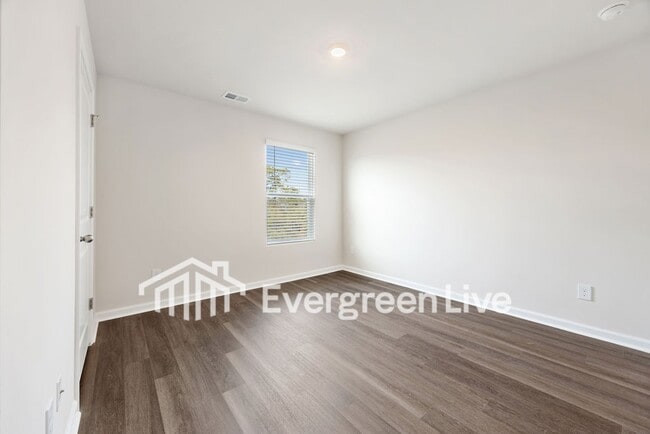 Building Photo - Coming Soon!