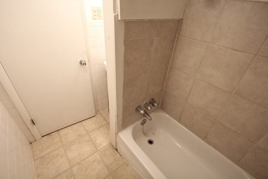 Building Photo - 513 Mifflin Ave