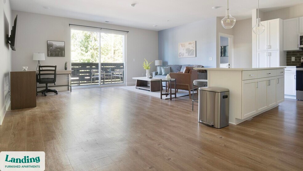 Building Photo - 1000 Forestview Dr