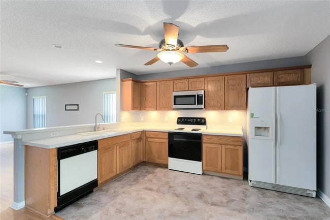 Building Photo - 908 Seneca Falls Dr