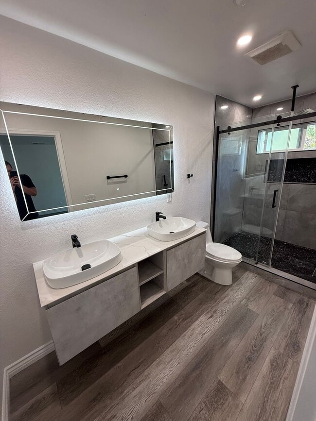Building Photo - 5084 Guava Ave