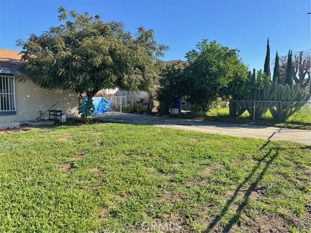 Building Photo - 1285 E Kingsley Ave