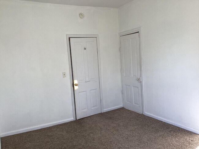 Building Photo - 14-16 S. Franklin St.