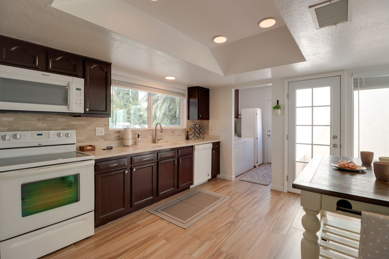 Building Photo - 2909 N Cascada Cir