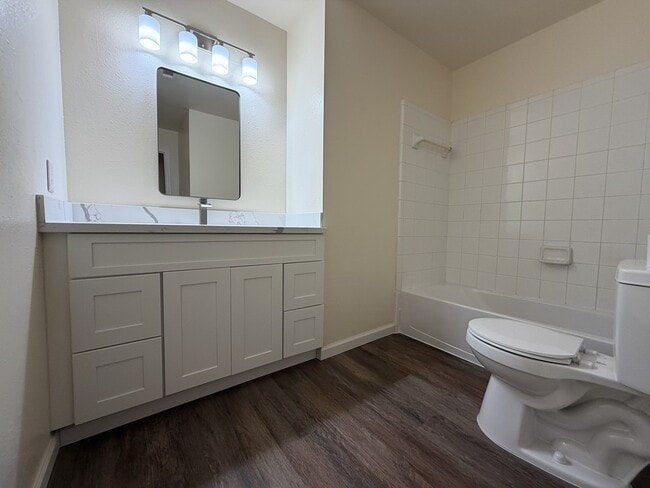 Building Photo - 10514 Encino Pass Trail