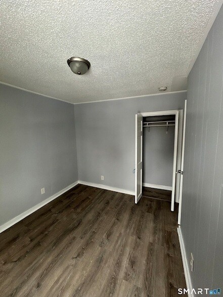 Building Photo - 18 Wilson St