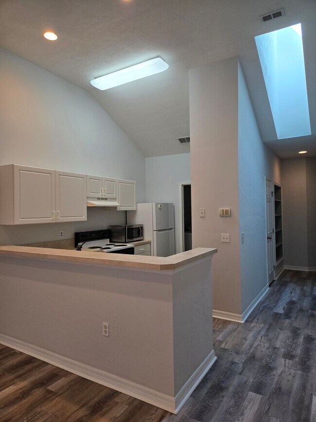 Building Photo - 3 Bedroom/ 2 Bath home at The Greens at West End