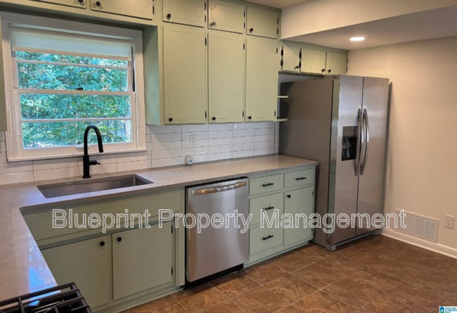 Building Photo - 500 Rollingwood Rd