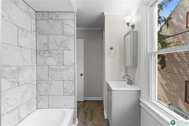 Building Photo - 821 Jackson St