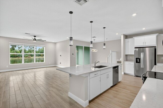 Building Photo - 3552 NW Solange Ct