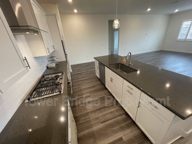 Building Photo - 5603 Drifton Way