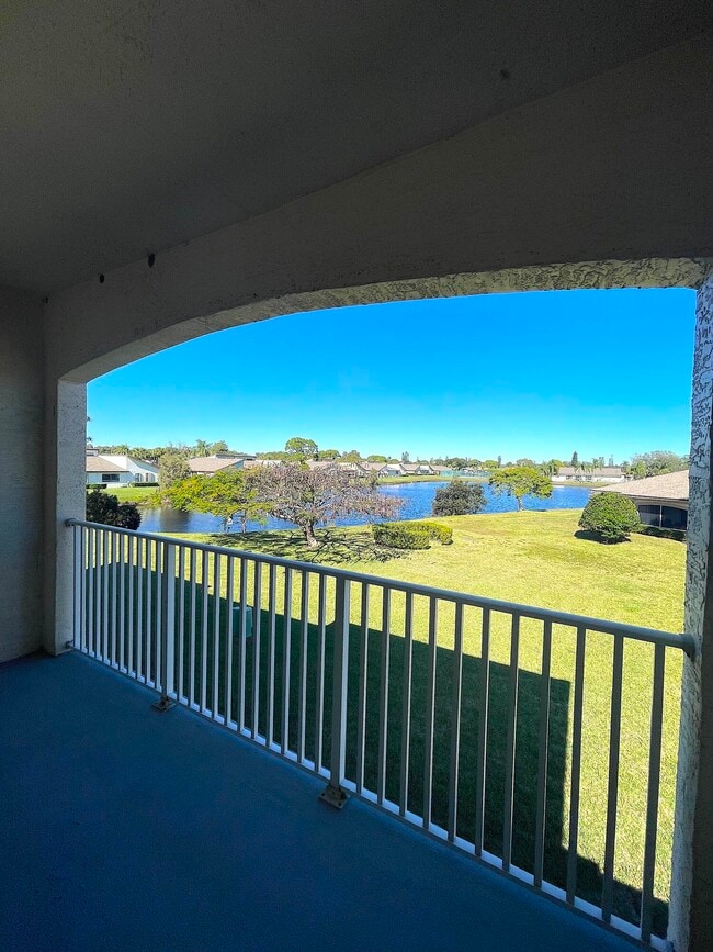 Building Photo - 1791 S Dovetail Dr