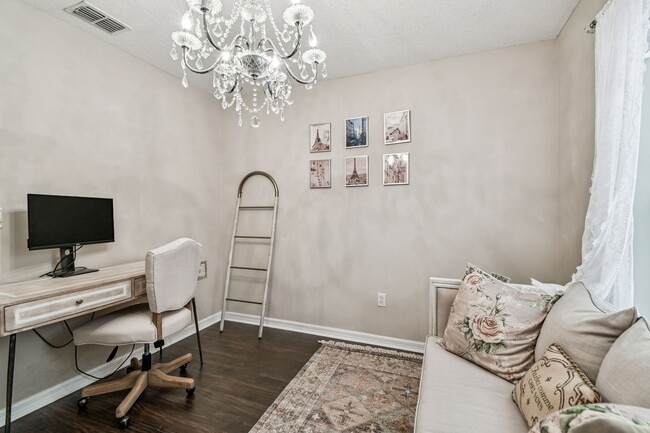 Building Photo - 1168 Bass Blvd