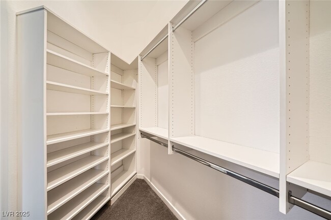 Building Photo - 7901 O'Bannon Dr