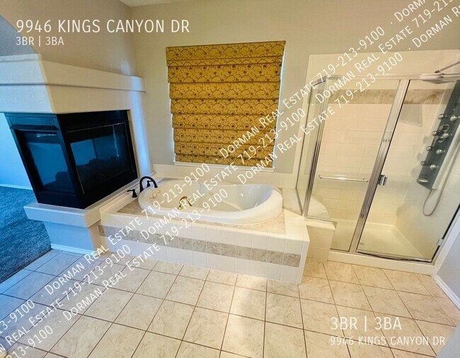 Building Photo - 9946 Kings Canyon Dr