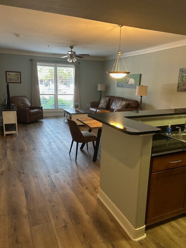 Building Photo - 2299 Lone Star Dr