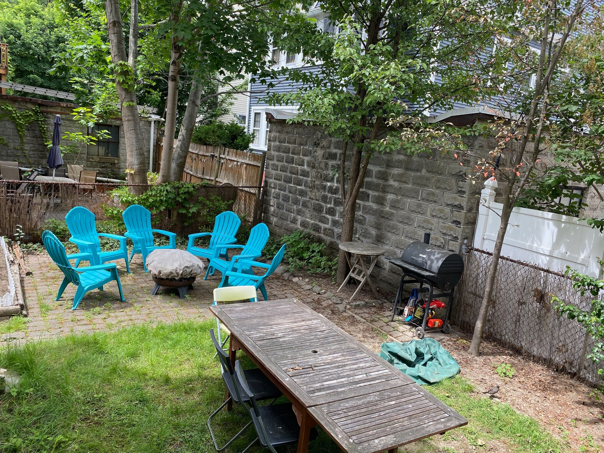 Building Photo - 102 Rogers Ave