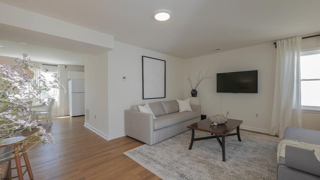 Building Photo - 128 N Rhode Island Ave