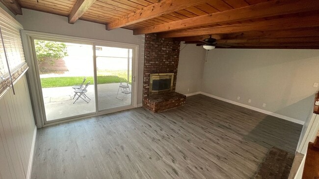 Building Photo - 9665 Glandon St