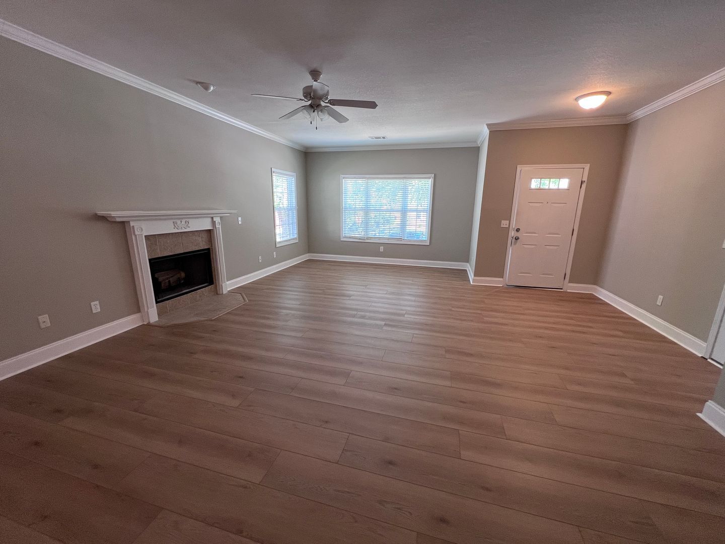 Building Photo - 1618 Professional Pkwy