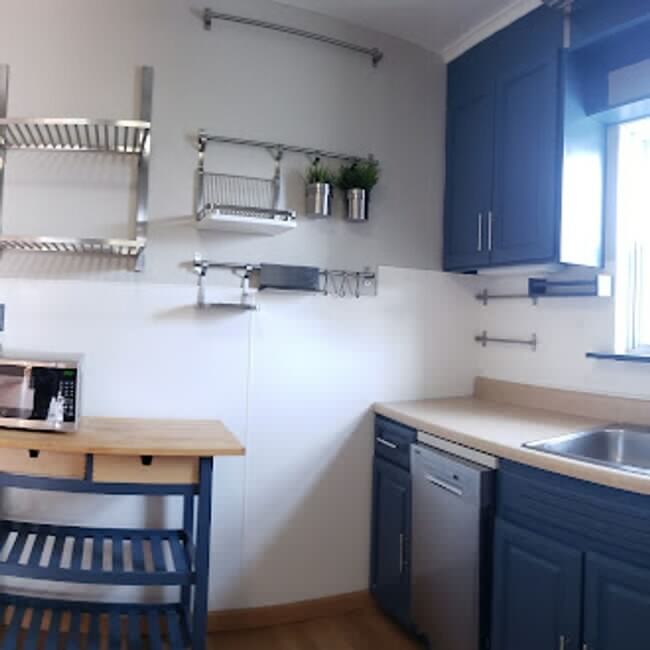 Building Photo - Fully Renovated 3BR Multi-Level Home with New Appliances