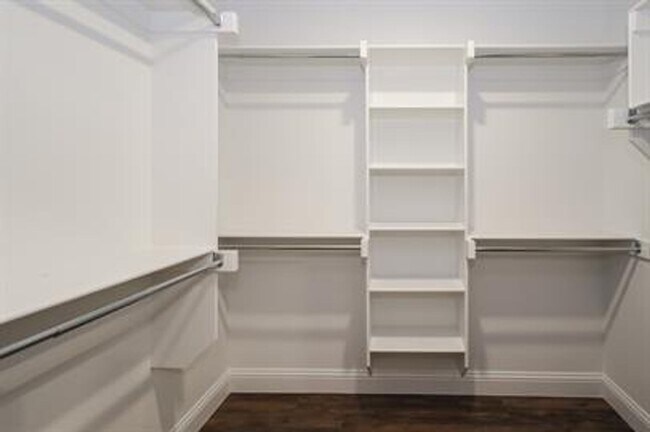 Building Photo - Beautiful Home in Rogers