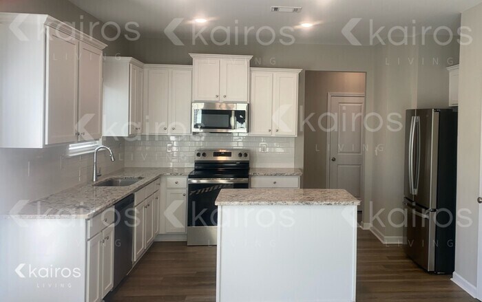 Building Photo - 7285 Foggy River Dr