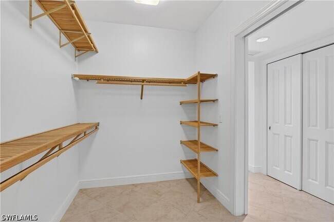 Building Photo - 1060 Borghese Ln
