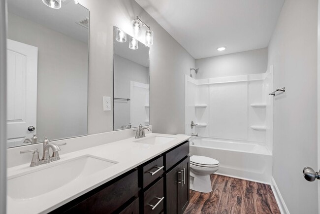 Building Photo - Sango Square # 205