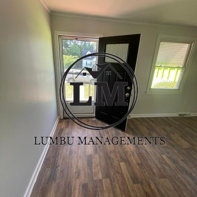 Building Photo - 108 Harris Pl