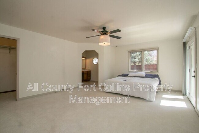 Building Photo - 7220 W Canberra St