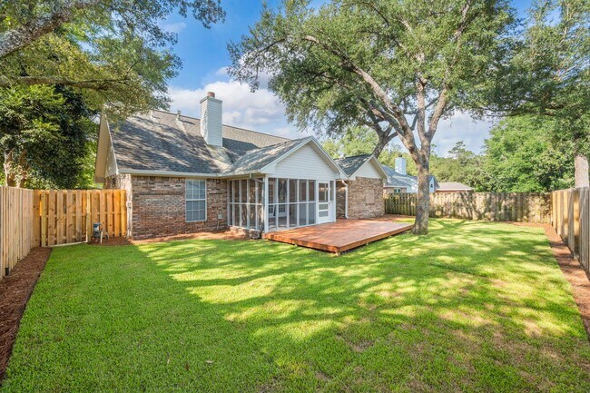 Building Photo - Updated 3BR in Bluewater Bay!!