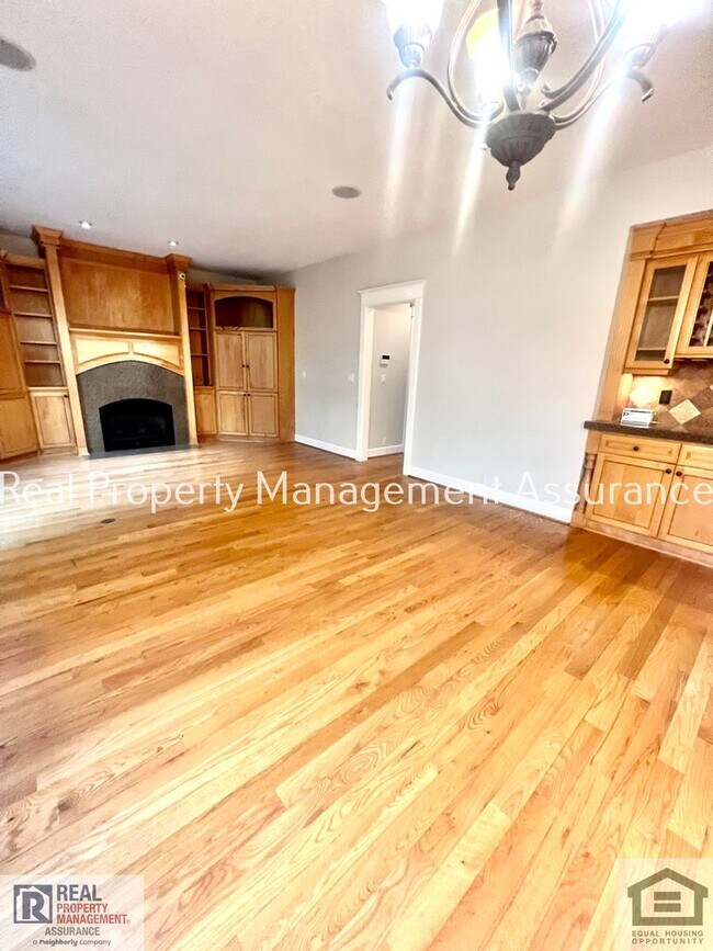 PRICE REDUCED! A bargain! Quiet, attractiv... 16442 SW 132nd Terrace