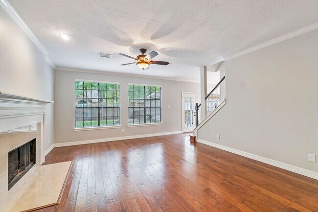 Building Photo - 31 N Duskwood Pl