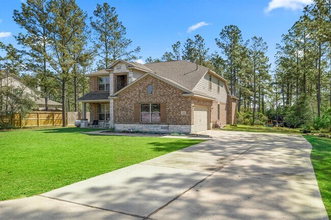Building Photo - 9850 Guadalupe St