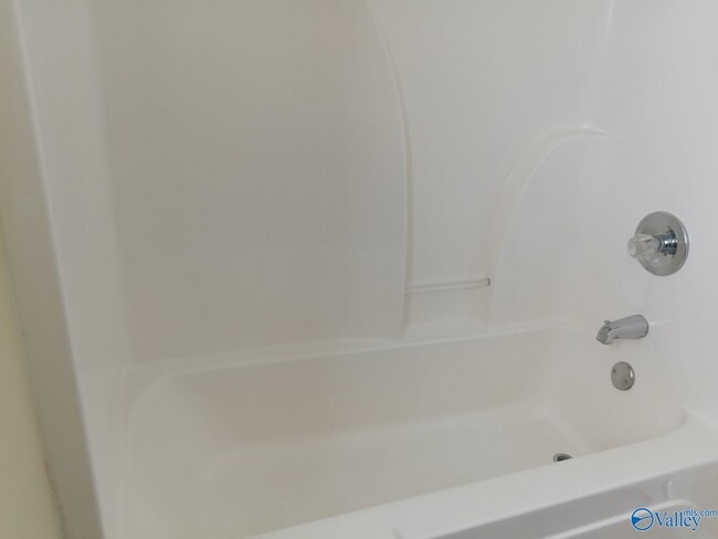 Building Photo - 217 Falcon Ridge Dr