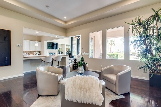 Building Photo - Beautiful Single-Story Residence in Premier Golf Course Community