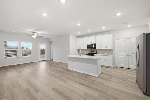 Building Photo - 1720 Arches Rd