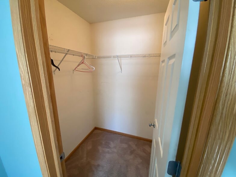 Building Photo - 1455 Easton Ln