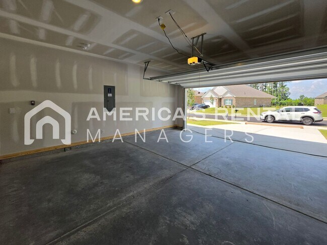 Building Photo - DEPOSIT PENDING! Spacious Home for Rent in Calera, AL!