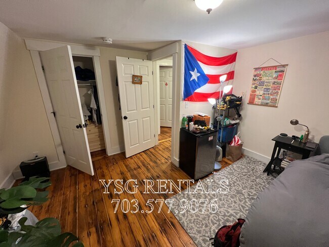 Building Photo - 25 Linwood St