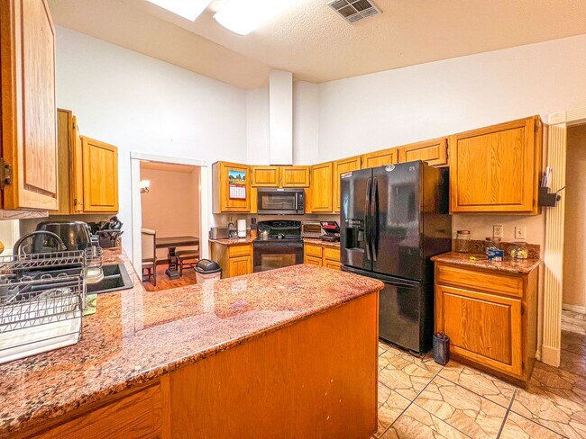 Building Photo - For Rent | Hidden Glen Community | 4 Bed, ...
