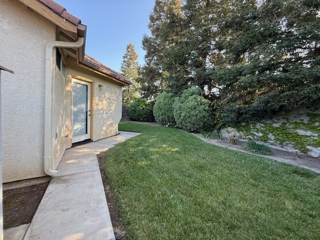 Building Photo - Coming Soon!